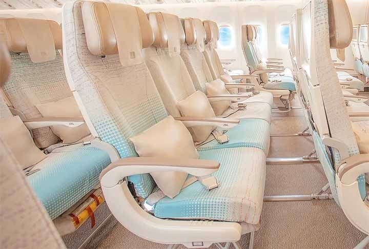 6º) Emirates (Emirados Árabes Unidos) - É uma das maiores e mais luxuosas companhias aéreas do mundo. Destaca-se por sua frota moderna, composta principalmente por aeronaves Airbus A380 e Boeing 777 Reprodução: Flipar