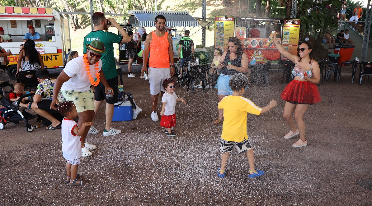 Diversão e alegria no clima de Carnaval. Foto: Foto: Pedro H. Lopes