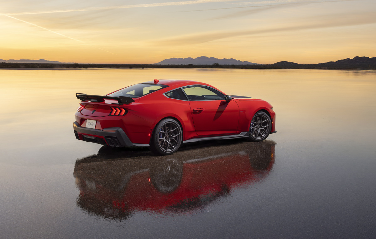 Traseira do Ford Mustang Dark Horse SC. Foto: Ford/Divulgação
