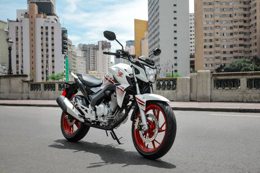 Honda CB Twister. Foto: Divulgação
