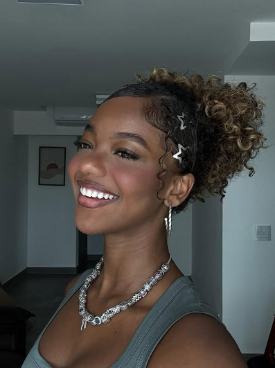 Cecília Chancez faz selfie. Foto: Reprodução Instagram - 12.5.2025