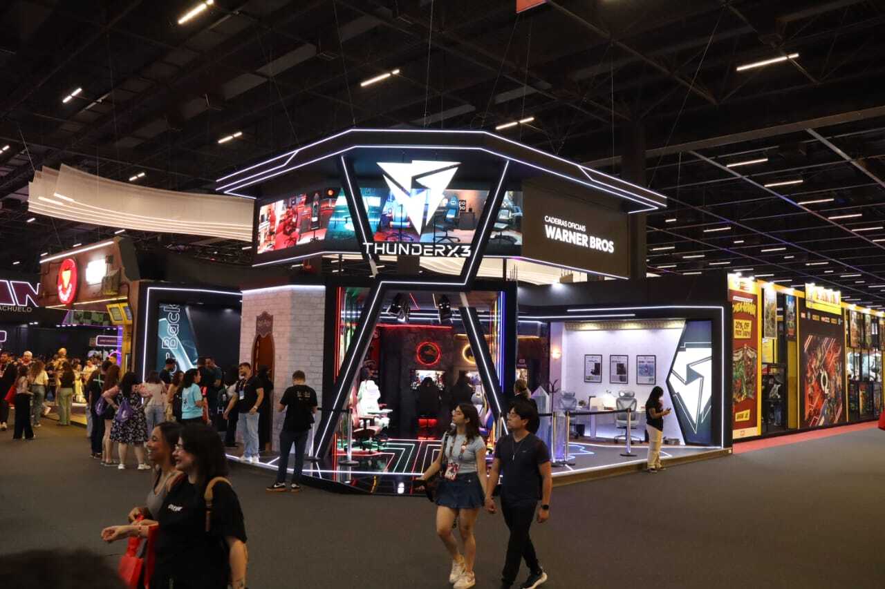 Participantes conferem lançamentos e atividades oferecidas pelas marcas durante a CCXP. Foto: Pedro H. Lopes/Portal iG