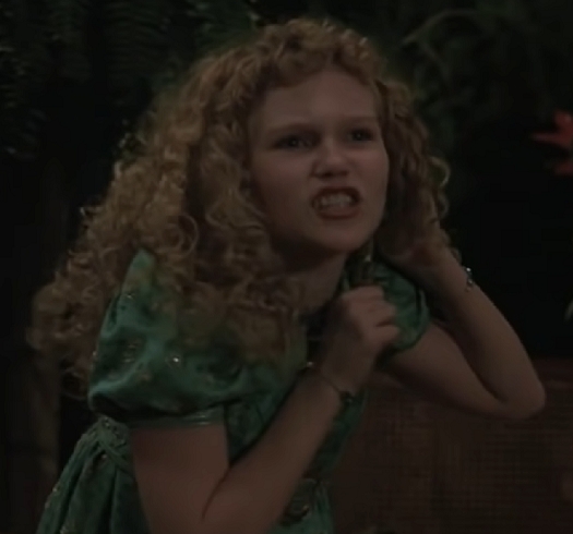 Na trama do filme, Dunst deu vida a uma vampira mais velha presa no corpo de uma criança.