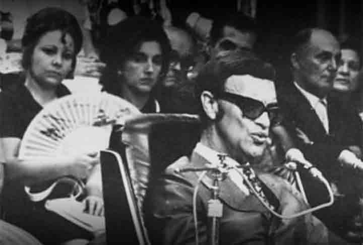 Filho de pais analfabetos - a mãe era lavadeira e o pai, vendedor de loterias -, Chico Xavier publicou seu primeiro livro aos 22 anos. 
 Reprodução: Flipar