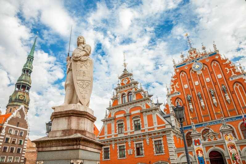 Riga é um dos principais destinos da Letônia. Foto: Get Your Guide/Reprodução