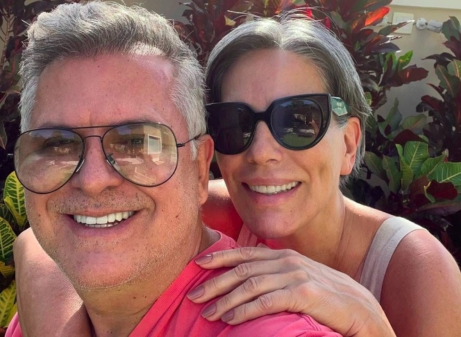 No total, Glória é mãe de quatro filhos. Os outros três são frutos do relacionamento com o cantor e compositor Orlando Morais, com quem Glória está casada desde 1987. Reprodução: Flipar