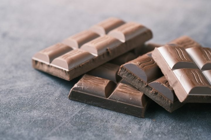 Esqueça a geladeira: A forma ideal de guardar chocolate é em um lugar fresco e seco Reprodução: Flipar
