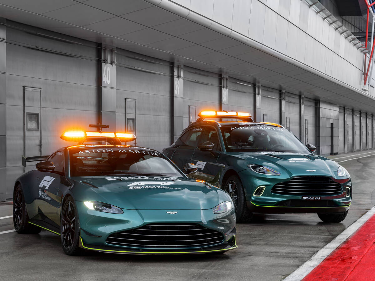 Aston Martin Vantage e DBX na Fórmula 1. Foto: Divulgação