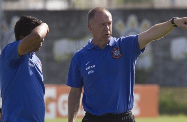 A primeira vez que treinou o Corinthians foi na Série B de 2008. Ele conseguiu levar a equipe de volta à elite. Em 2009, foi campeão Paulista e da Copa do Brasil e saiu só em 2010. Foto: Daniel Augusto Jr./Ag. Corinthians