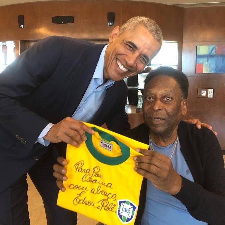 Cristiano Ronaldo agradece Pelé após recorde e reconhecimento do