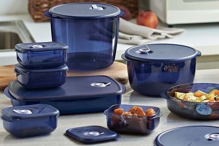 Tupperware - Marca de recipientes plásticos para armazenar alimentos lançada em 1946 e presente no mundo todo. No Brasil, passou a nomear produtos similares. 

 Reprodução: Flipar