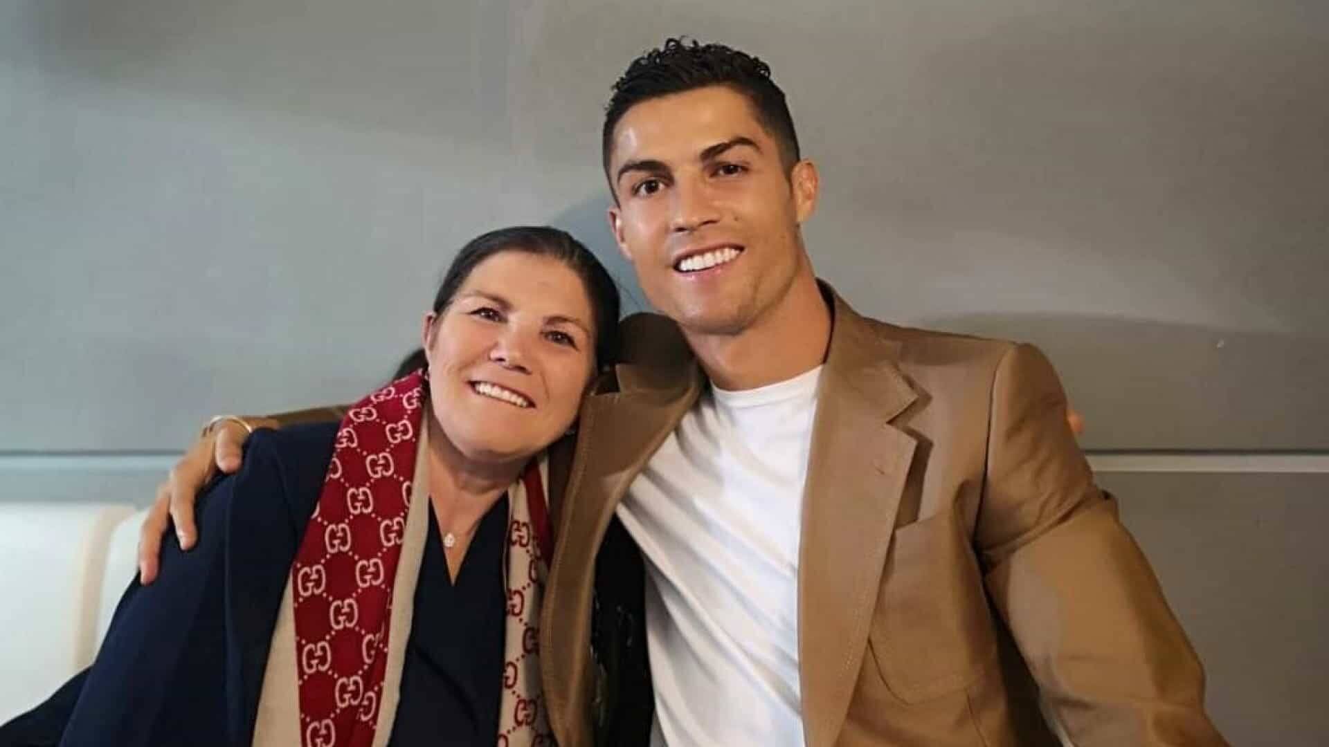 Cristiano e mãe. Foto: Instagram