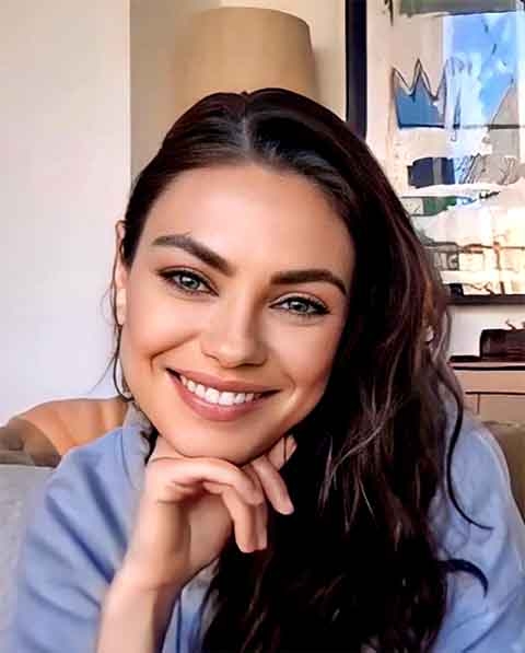 Pela performance, Mila Kunis foi indicada ao Globo de Ouro de melhor atriz coadjuvante e ao Prêmio Marcello Mastroianni de Melhor Atriz Revelação no Festival de Veneza.
 Reprodução: Flipar