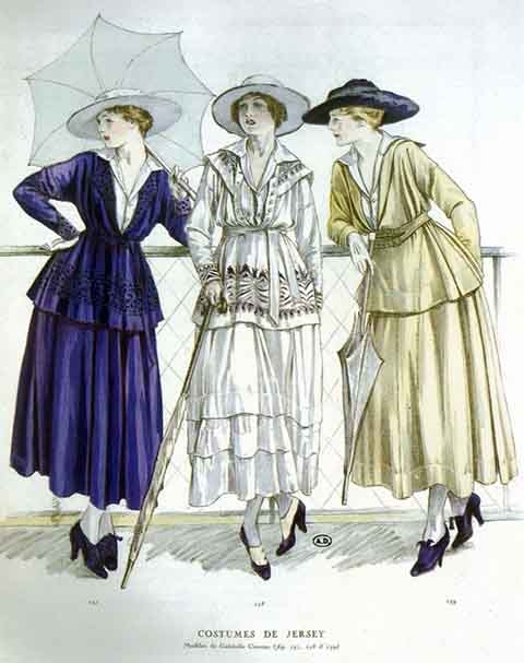 Dois anos depois, ela inaugurou uma loja na região da Normandia em que, além dos chapéus, vendia roupas, incluindo uma linha esportiva feita com o tecido de malha jérsei. 
 Reprodução: Flipar