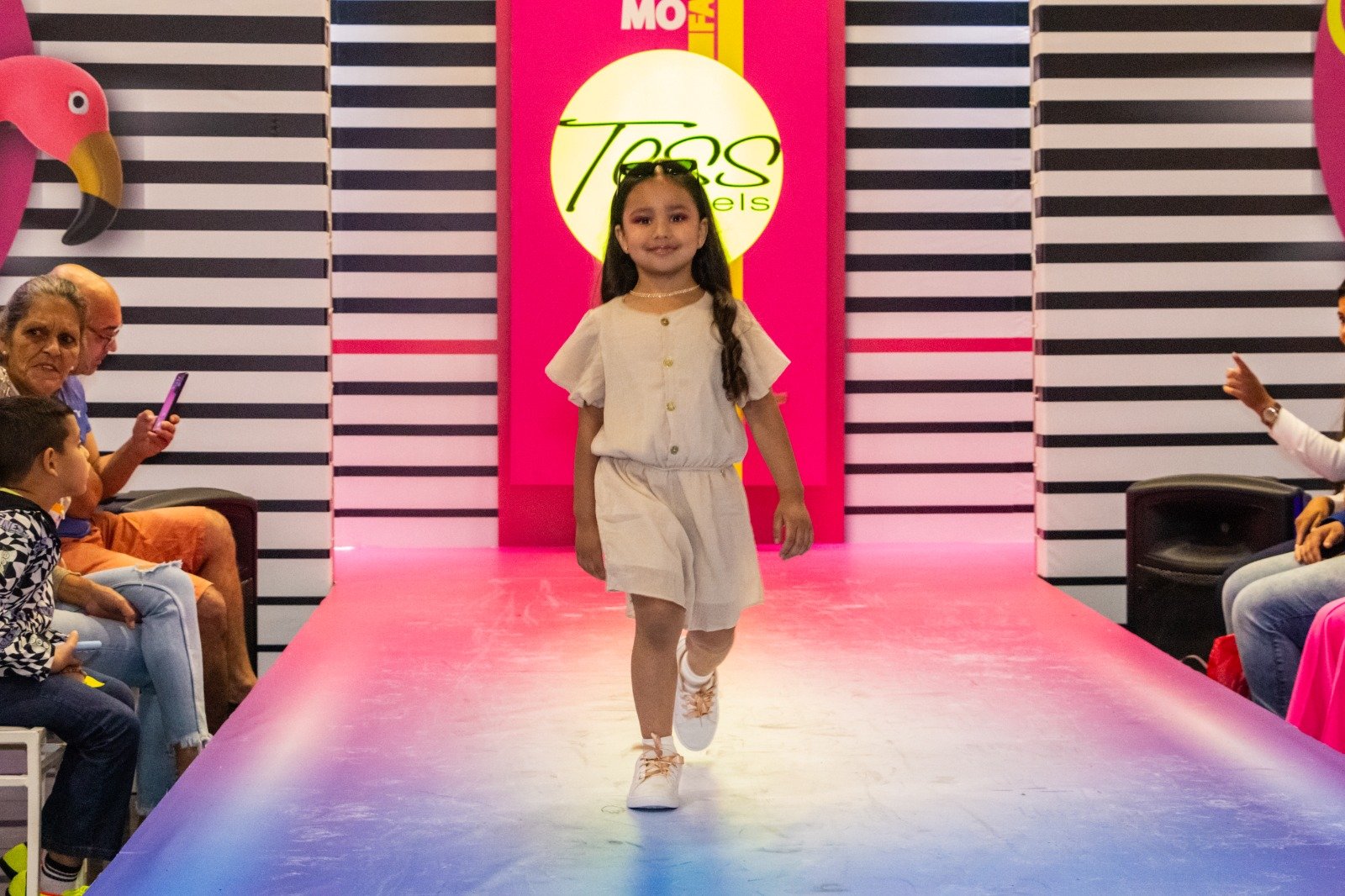1º dia do Catwalk Brasil apresentou looks minimalistas. Foto: Rodolfo Souza/Grupo YBrasil