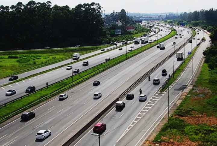 SP-070, de Taubaté a Guarulhos (SP) - Conhecida como Rodovia Governador Carvalho Pinto e Rodovia Ayrton Senna, tem  aproximadamente 135 km entre Taubaté e Guarulhos, no estado de São Paulo. Essa rodovia é administrada pela Concessionária Ecopistas, que é responsável pela manutenção, operação e serviços ao longo do trecho.

 Reprodução: Flipar