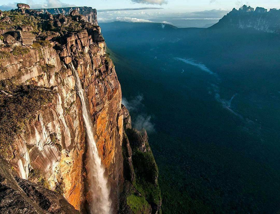Cachoeira Salto Angel - Parque Canaíma (VE). Foto: Reprodução da Redes Sociais