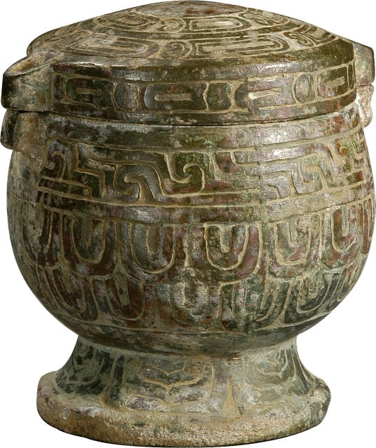 Durante a dinastia Zhou Oriental (770-256 a.C.), um dos manjares reservados para a realeza era uma mistura de mel com larvas de abelha.  Reprodução: Flipar