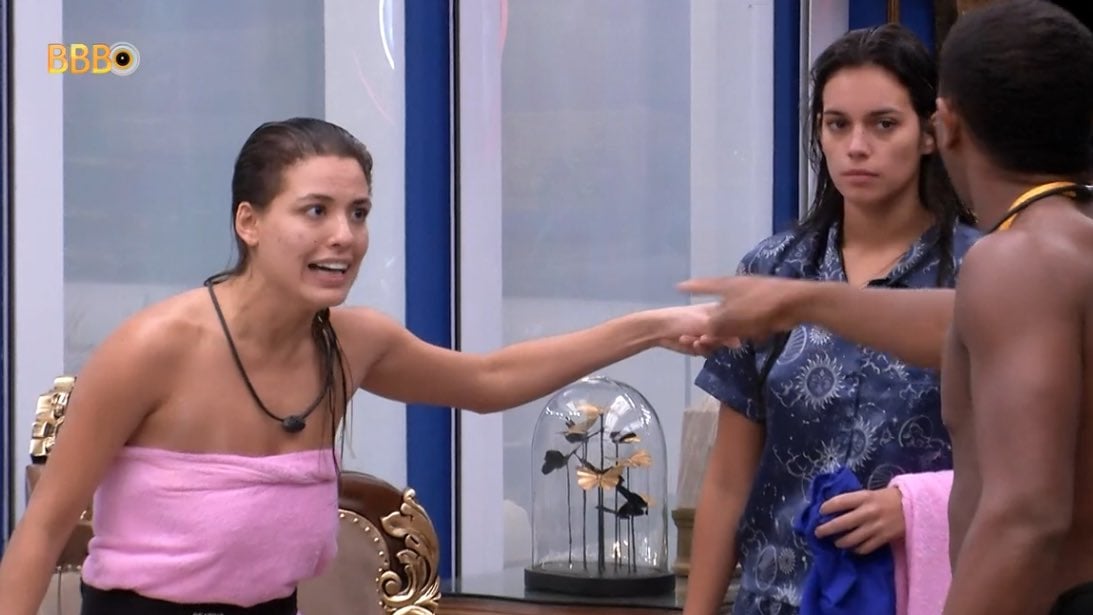Beatriz e Davi protagonizaram barraco em noite após último Sincerão do 'BBB 24' Reprodução/Globo - 09.04.2024 