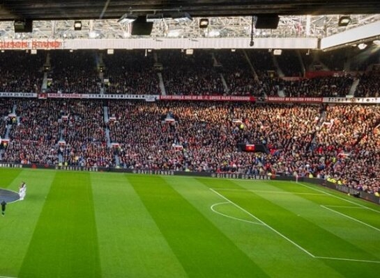 4º Manchester United (Inglaterra): 73.488 torcedores. Foto: Divulgação/Manchester United Reprodução: Jogada10