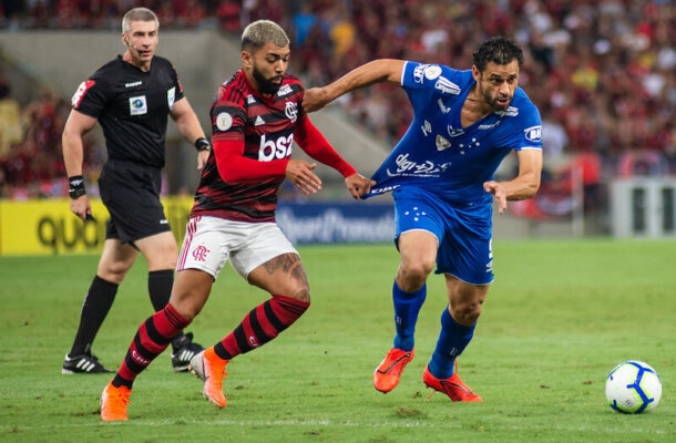 20ª rodada do Campeonato Brasileiro de 2019: Cruzeiro 1 x 2 Flamengo, no Mineirão - Gols: Thiago Neves (FLA)