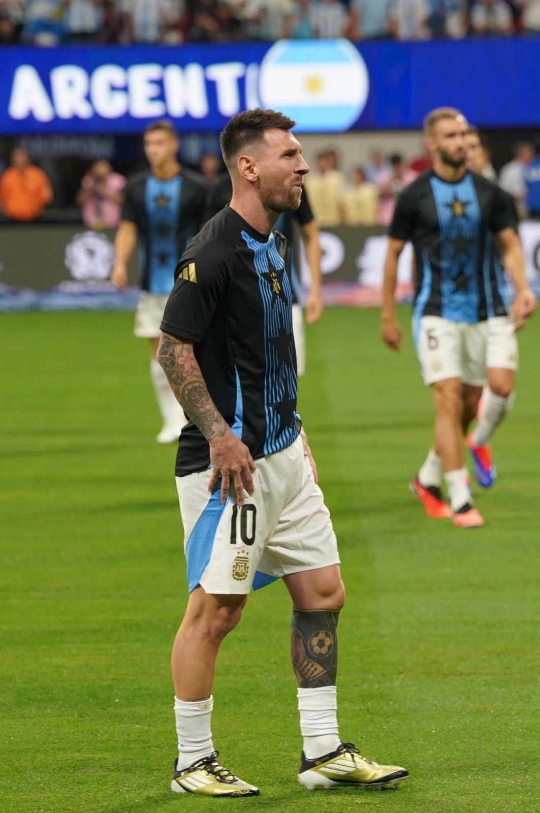 Argentina x Canadá (Fotos X/Conmebol, X/Seleção Argentina e X/Canadá Soccer)