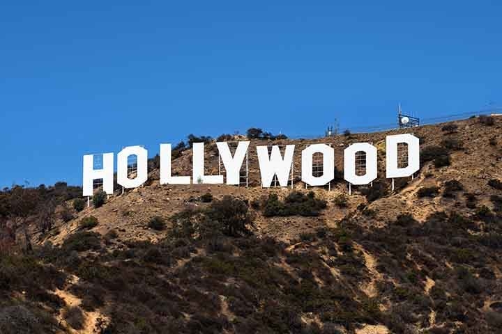 Quem pensa que o letreiro de Hollywood, emblema de Los Angeles, que conquista o coração dos turistas, nasceu para se tornar um símbolo mundial está enganado. Diferentemente da Estátua da Liberdade, uma das marcas mais emblemáticas dos Estados Unidos foi construída sem essa pretensão.  Reprodução: Flipar