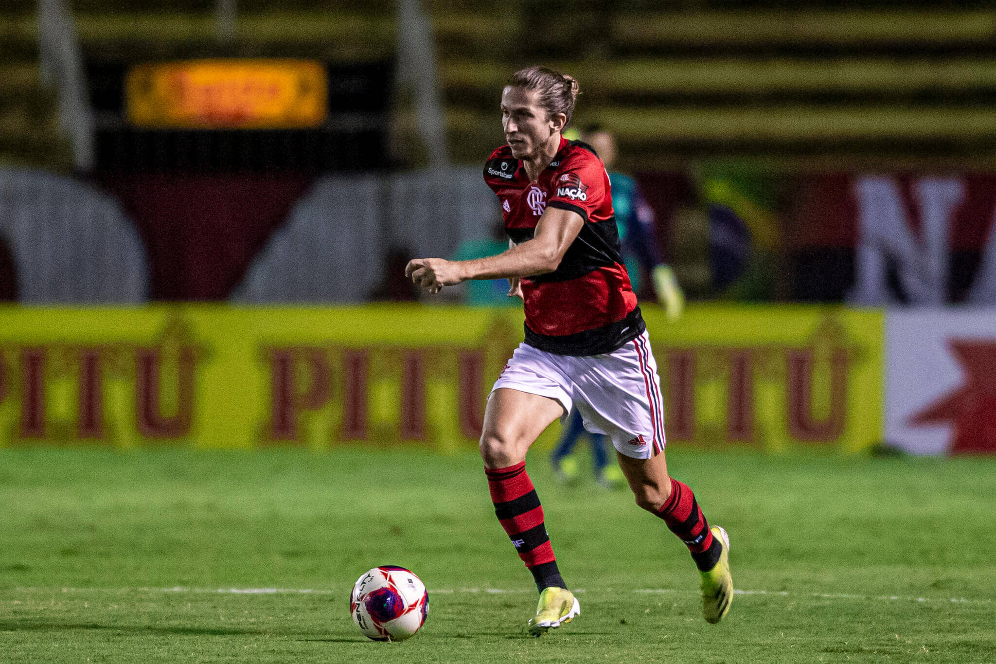 Onde assistir a Flamengo x Vasco e escalações para o jogo