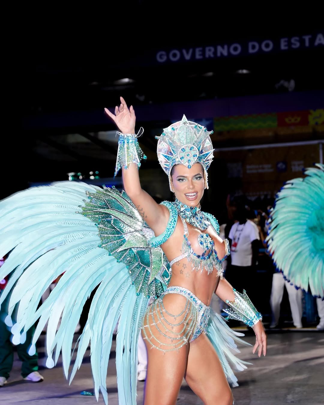 Mariana Goldfarb mostra detalhes de fantasia usada na Grande Rio. Foto: Instagram