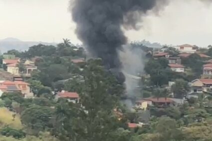 SP: avião da VoePass cai em área residencial de Vinhedo Redação GPS