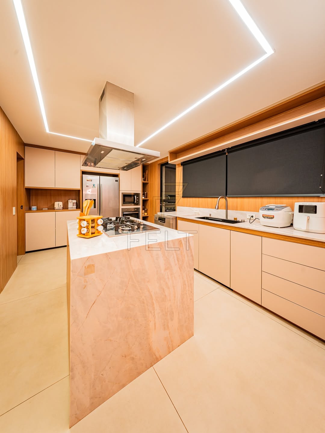 Yudi Tamashiro coloca mansão em Alphaville à venda por R$ 6 milhões. Foto: Instagram/@feltnegociosimobiliarios