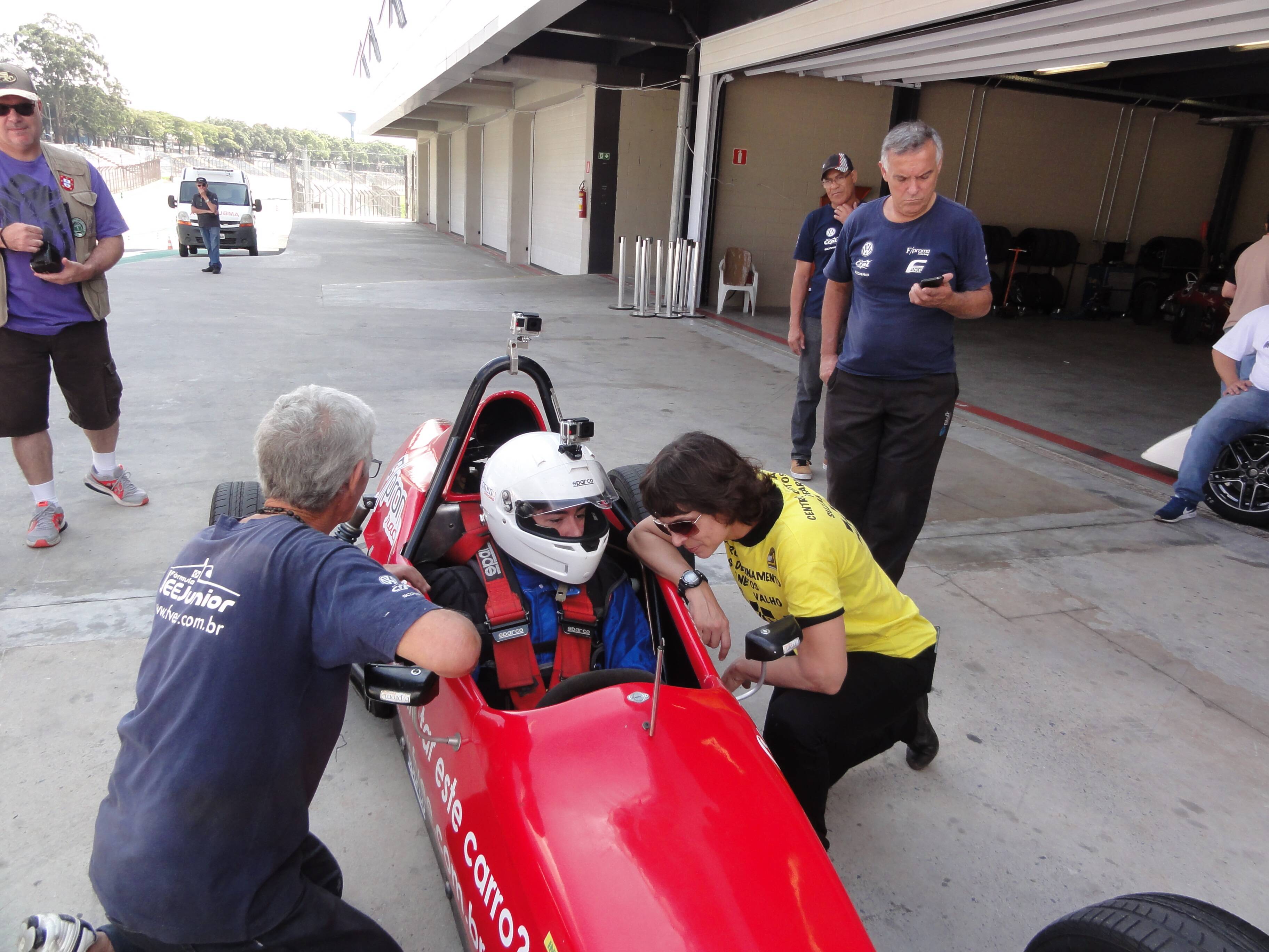 Experiência com Fórmula vee. Foto: Foto: Marcos Tadeu Batista / Velocidade em Foco