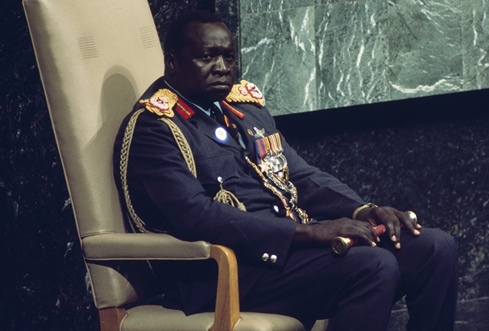Idi Amin (1925-2003) - Deu um golpe de estado e declarou-se presidente vitalício de Uganda em 1971. Considerado um dos déspotas mais brutais da história. Promoveu a eliminação de grupos étnicos, líderes religiosos, advogados, jornalistas, qualquer pessoa que fizesse alguma crítica. Foi interpretado por Forest Whitaker no cinema. 
