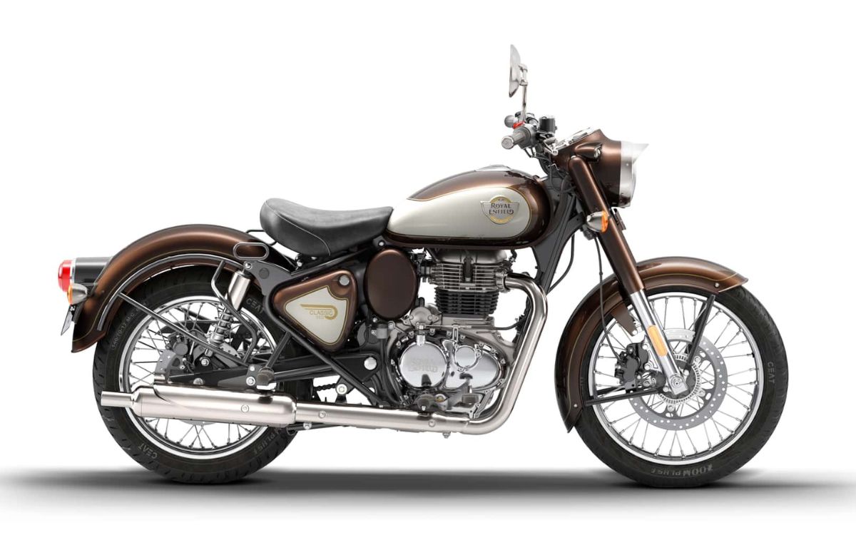 Classic 350 na versão Medallion Bronze. Foto: Divulgação/Royal Enfield