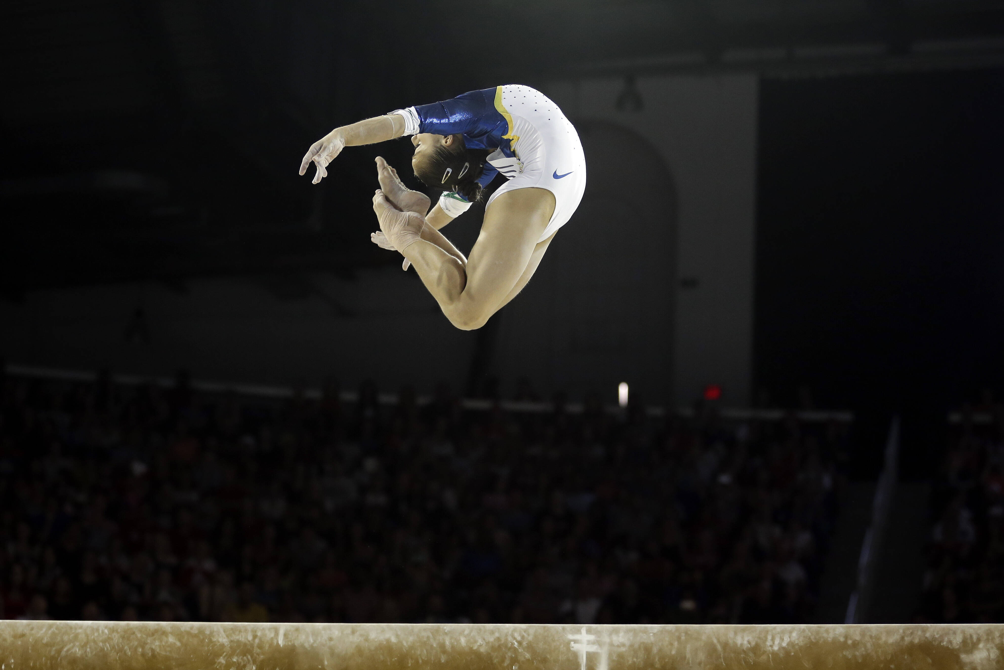 Flávia Saraiva, revelação brasileira da ginástica Gregory Bull/AP