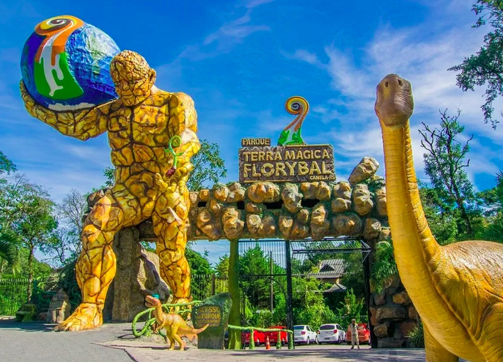 13°) Parque Terra Mágica Florybal (Rio Grande do Sul, Brasil): Mais um brasileiro na lista! Conhecido por sua atmosfera encantadora e temática de contos de fadas, o parque conta com castelos, esculturas de personagens mágicos, trilhas na natureza e até um labirinto! 