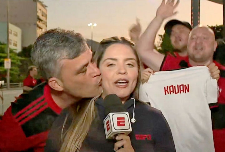 Em setembro de 2022, a repórter Jéssica Dias, da ESPN Brasil, foi beijada no rosto, ao vivo, por um torcedor do Flamengo antes de um jogo. O flamenguista foi preso por assédio e importunação. 