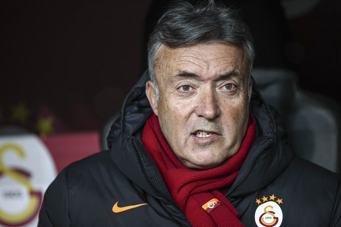 Domènec Torrent - Último time: Galatasaray (2022) Reprodução/X