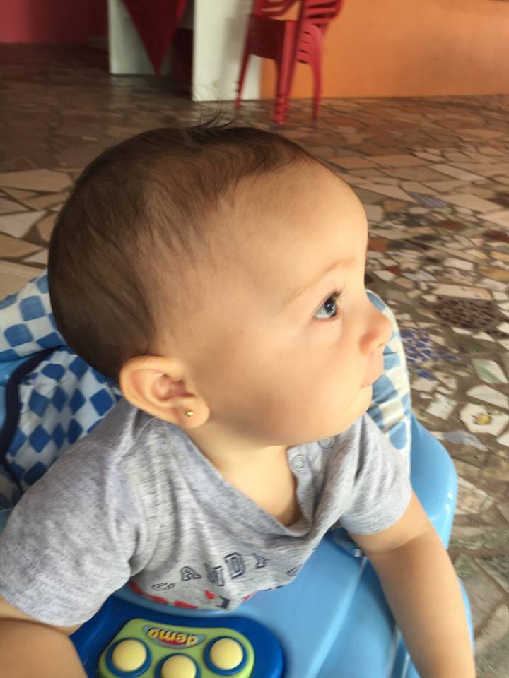 A fofa Emanuele, com 7 meses, de perfil para foto. Foto: Acervo pessoal