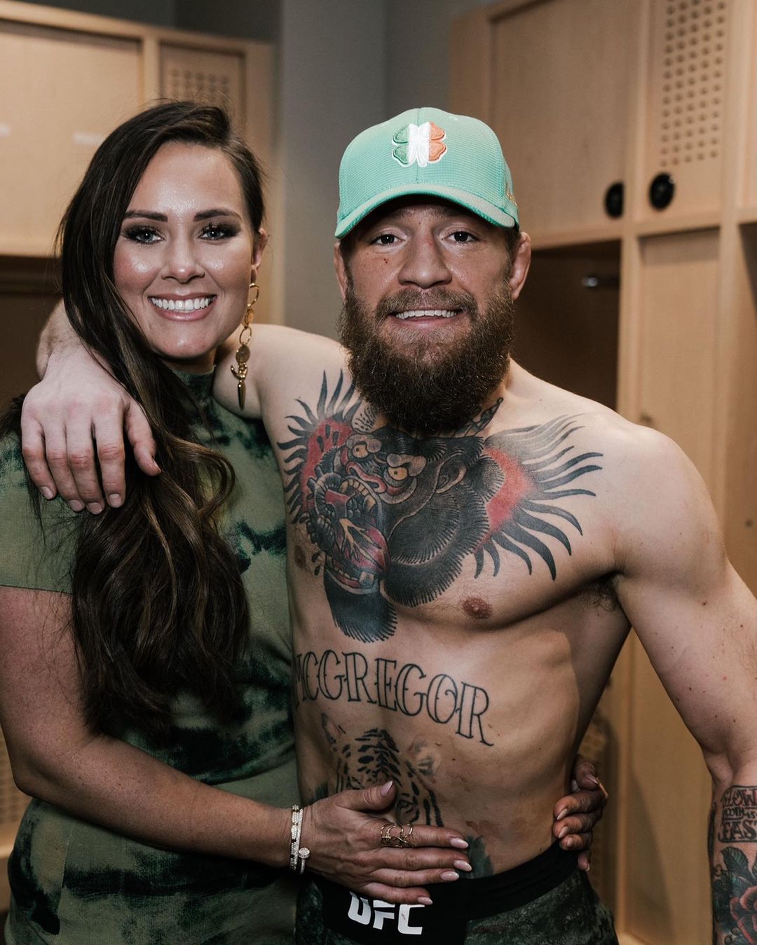 Conor McGregor escandaliza fãs ao postar ato sexual com a esposa