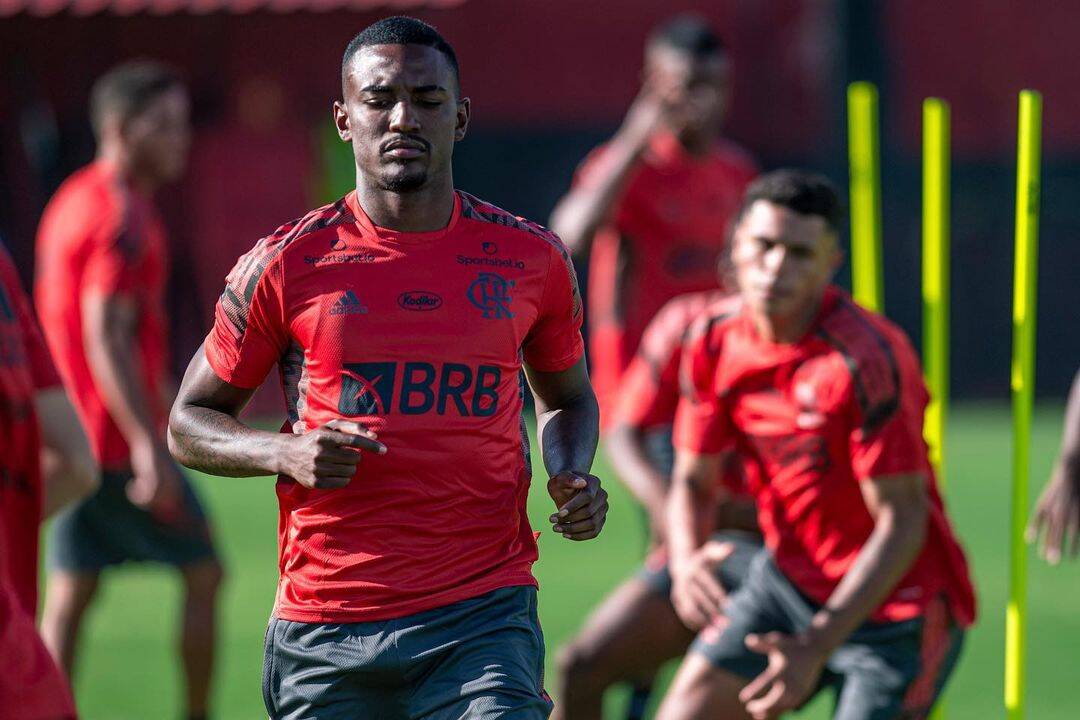 Flamengo treina com equipe alternativa. Foto: Reprodução / Instagram