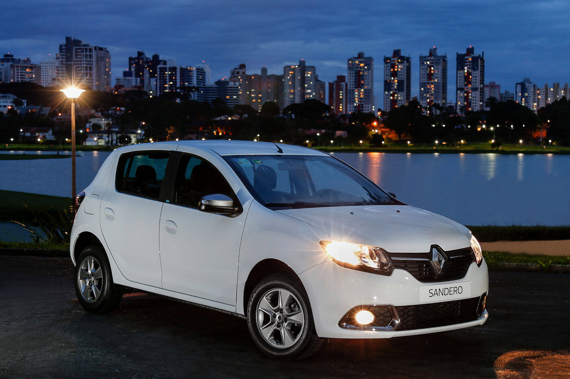 Renault Sandero Vibe. Foto: divulgação/Renault