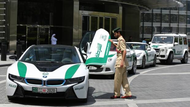BMW i8, da polícia de Dubai. Foto: Divulgação