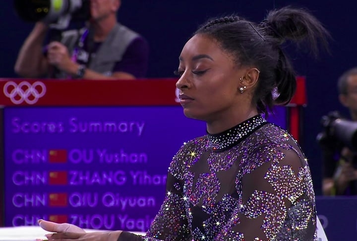 A ginasta americana Simone Biles chegou a publicar uma foto no Instagram com dois bonecos Labubu vestindo roupas da marca Gucci. “Assustador ou fofo?”, perguntou aos seguidores a dona de 11 medalhas olímpicas. 

 Reprodução: Flipar