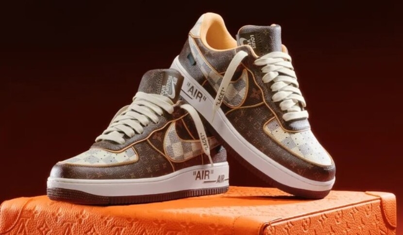 Nike e Luis Vuitton - A collab entre a marca esportiva e a de luxo resultou em modelos de tênis da linha icônica Air Force 1. 
 Reprodução: Flipar