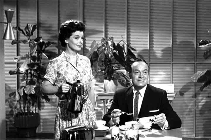 Por fim, em 1961 Edith Head levou o seu último Oscar na Paramount pelo trabalho em “O Jogo Proibido do Amor”, de Melvin Frank.

 Reprodução: Flipar