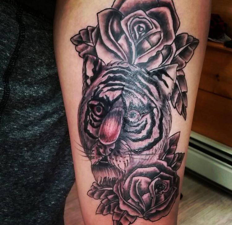 As imagens foram compartilhadas no Twitter @tattooruim. Foto: Reprodução/Twitter