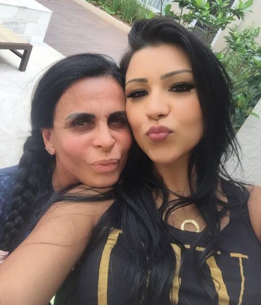 Jenny Miranda, filha adotiva de Gretchen, concorre no Miss Bumbum Reprodução/Instagram