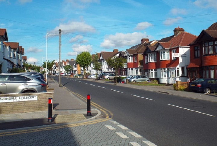 Redbridge é uma área localizada em Ilford, no nordeste de Londres, que dá nome ao London Borough of Redbridge. Reprodução: Flipar