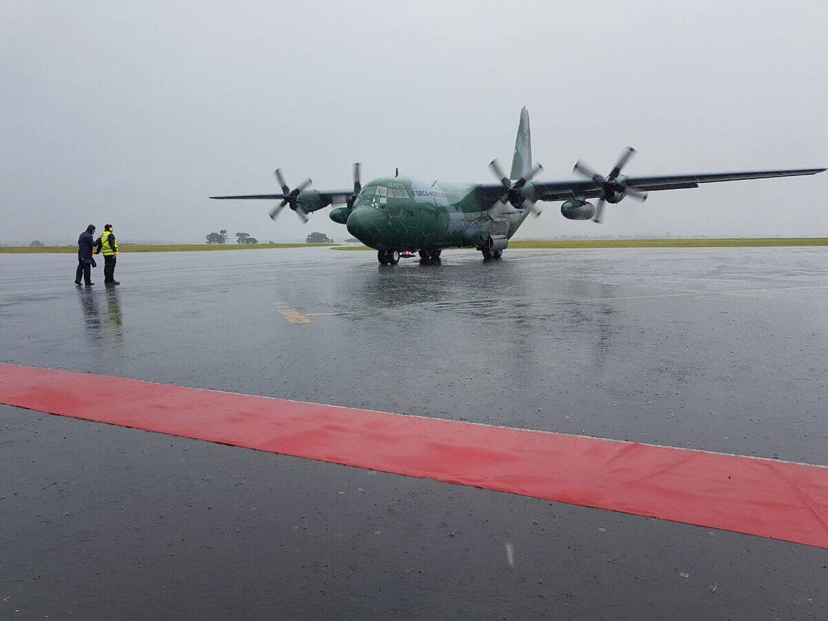 Segundo avião da FAB com os corpos das vítimas chegou às 09h43. Foto: Ministério do Esporte